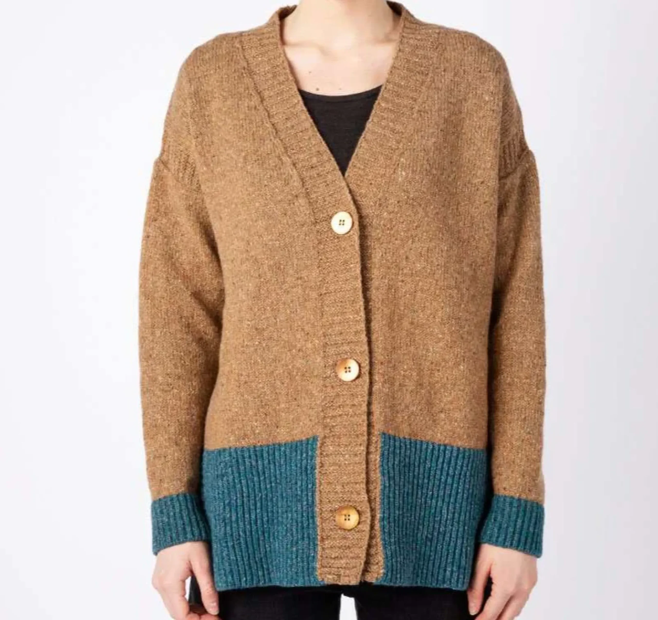 irelandseye-hawthorne-contrast-EBzRIWPr-2.webp New J. W. Hulme Co Irelandseye Hawthorne Contrast Cardigan