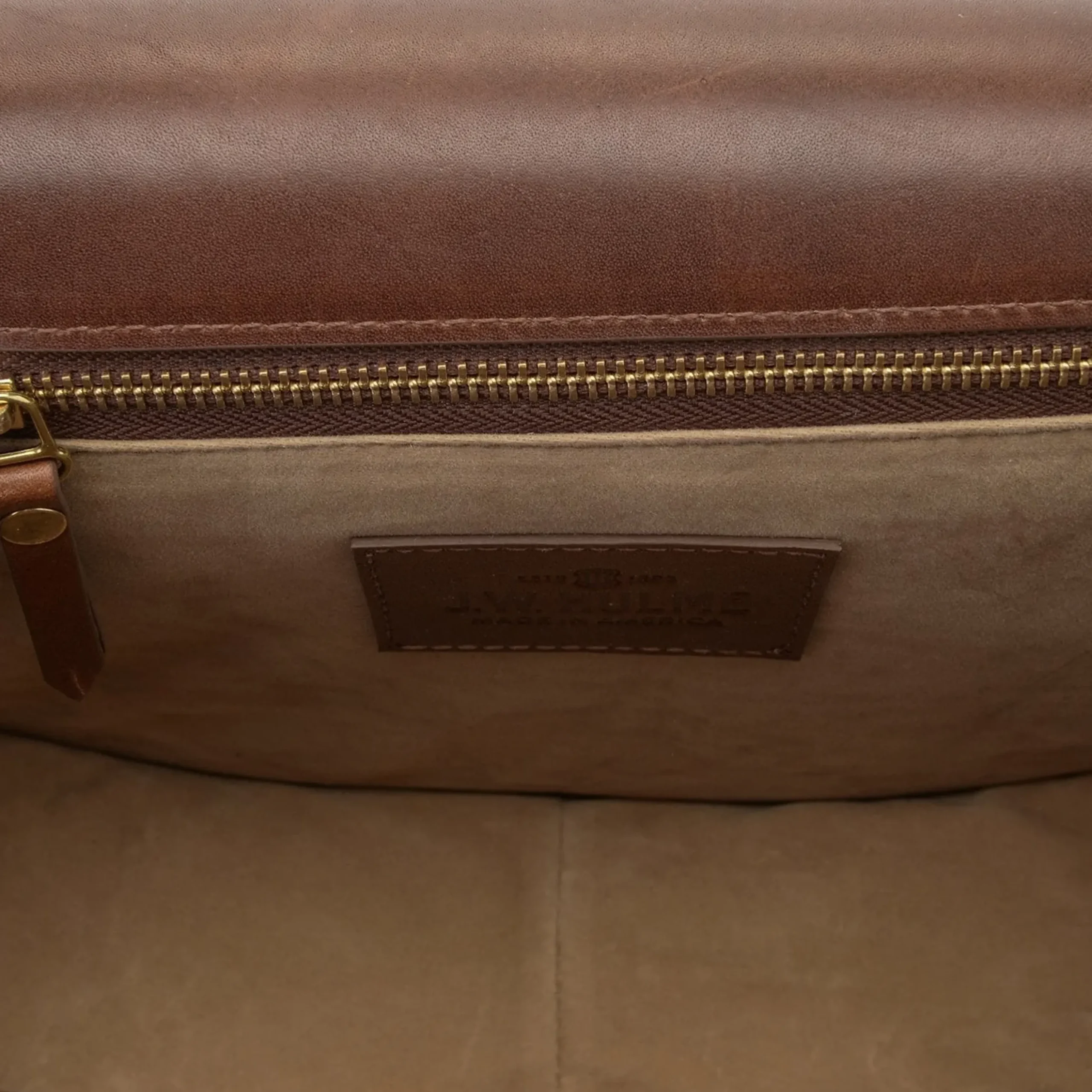 legacy-crossbody-medium-TiVgTBeb-3.webp Outlet J. W. Hulme Co Legacy Crossbody-Medium Natural Heritage